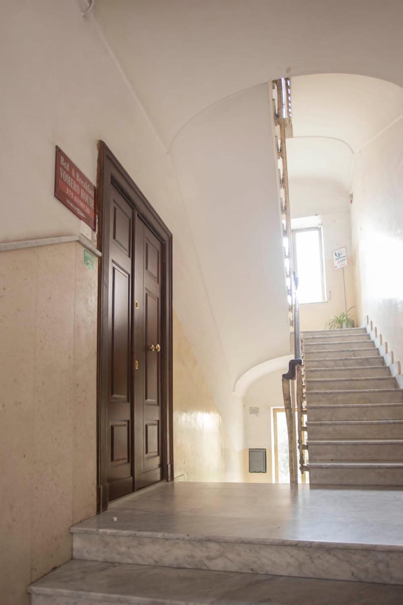 Vomero House Affittacamere 2*